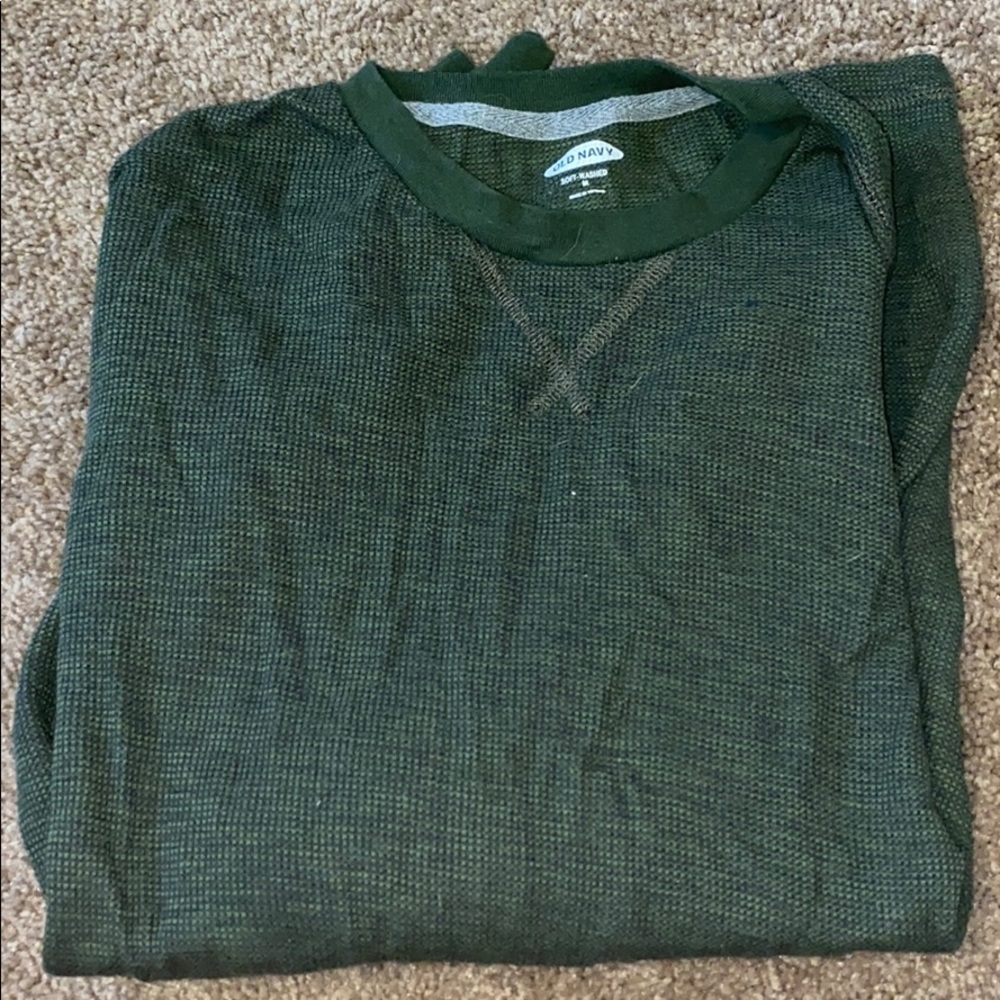 Green long sleeve shirt